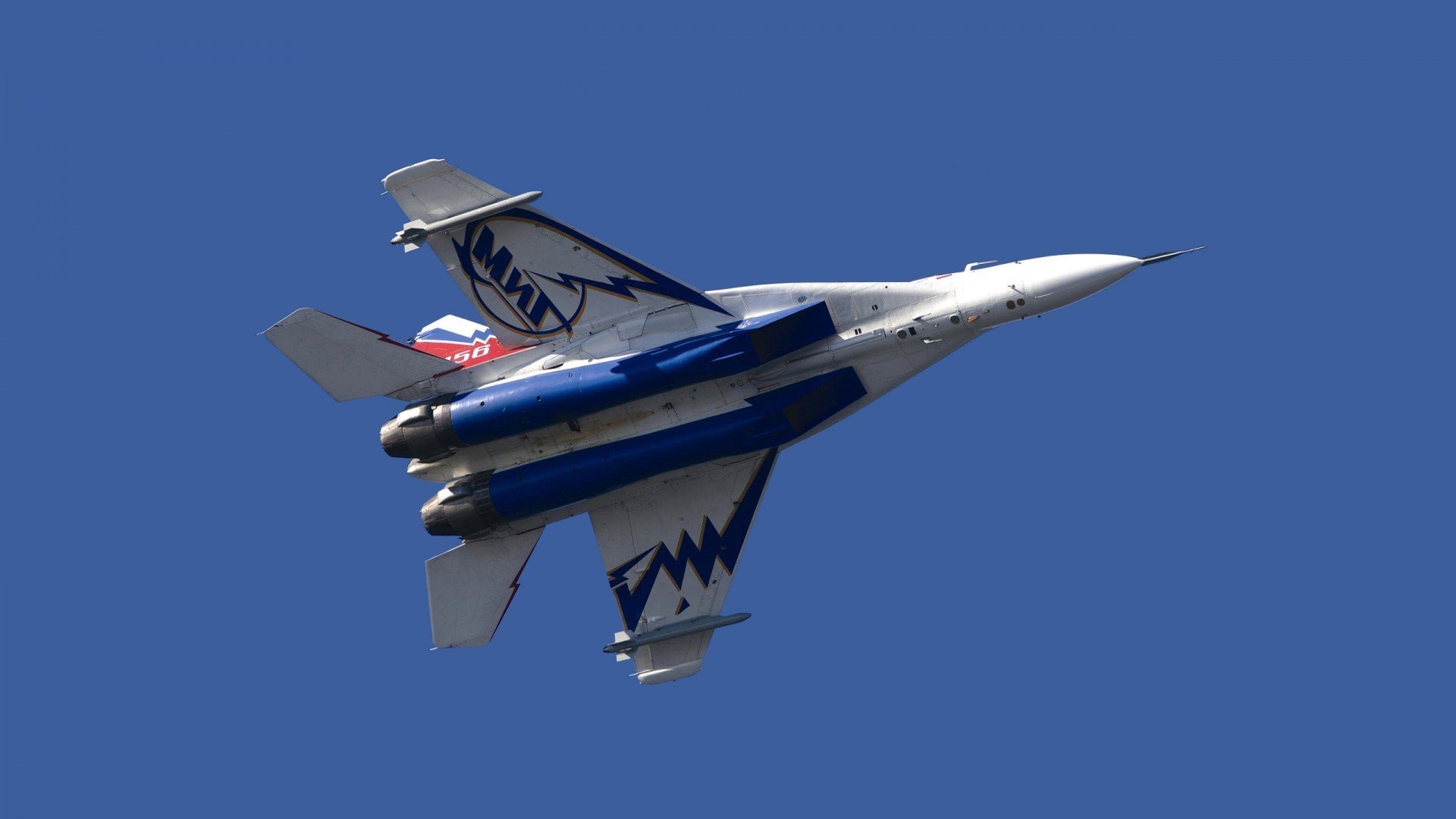 三队联赛积分榜竞争激烈，三队联赛积分榜竞争激烈怎么办