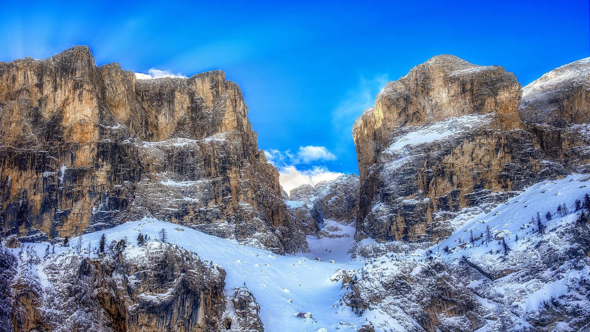 阵容稳固战术明智，联防联攻取胜在即，联防阵型有哪几种