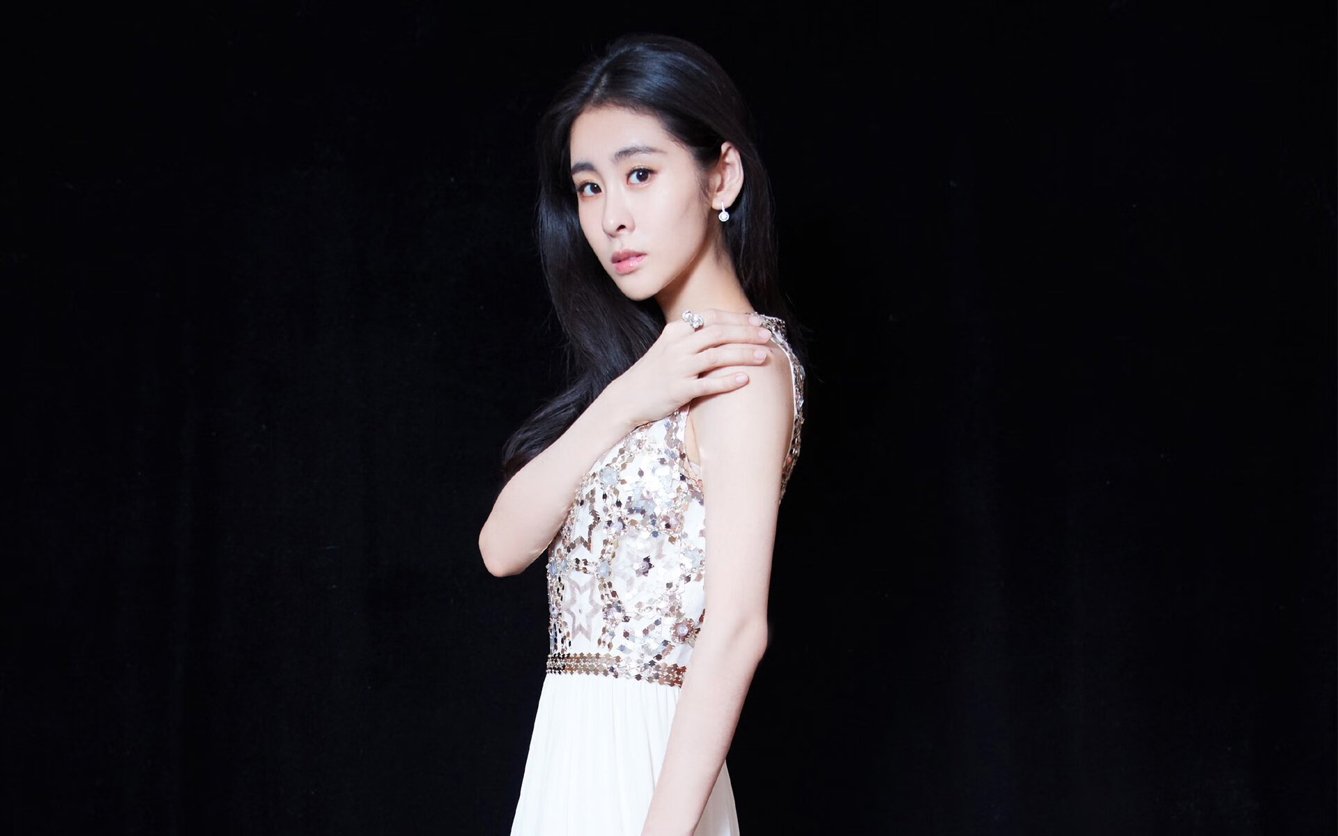 JIU YOU GAME-特色足球运动主题的文化创意园区逐步兴起，丰富城市文化生活，足球特色园园所标语