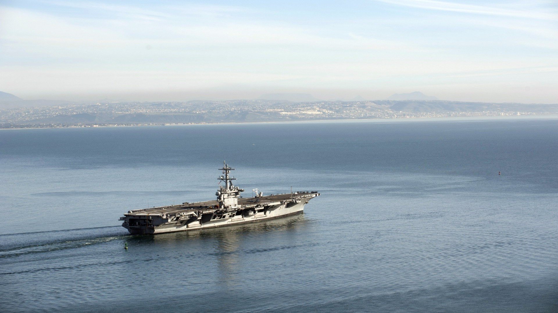 九游网页版官网-皮特·卡普尔通过精准传球和快速突破，带领袋鼠队在比赛中占据上风