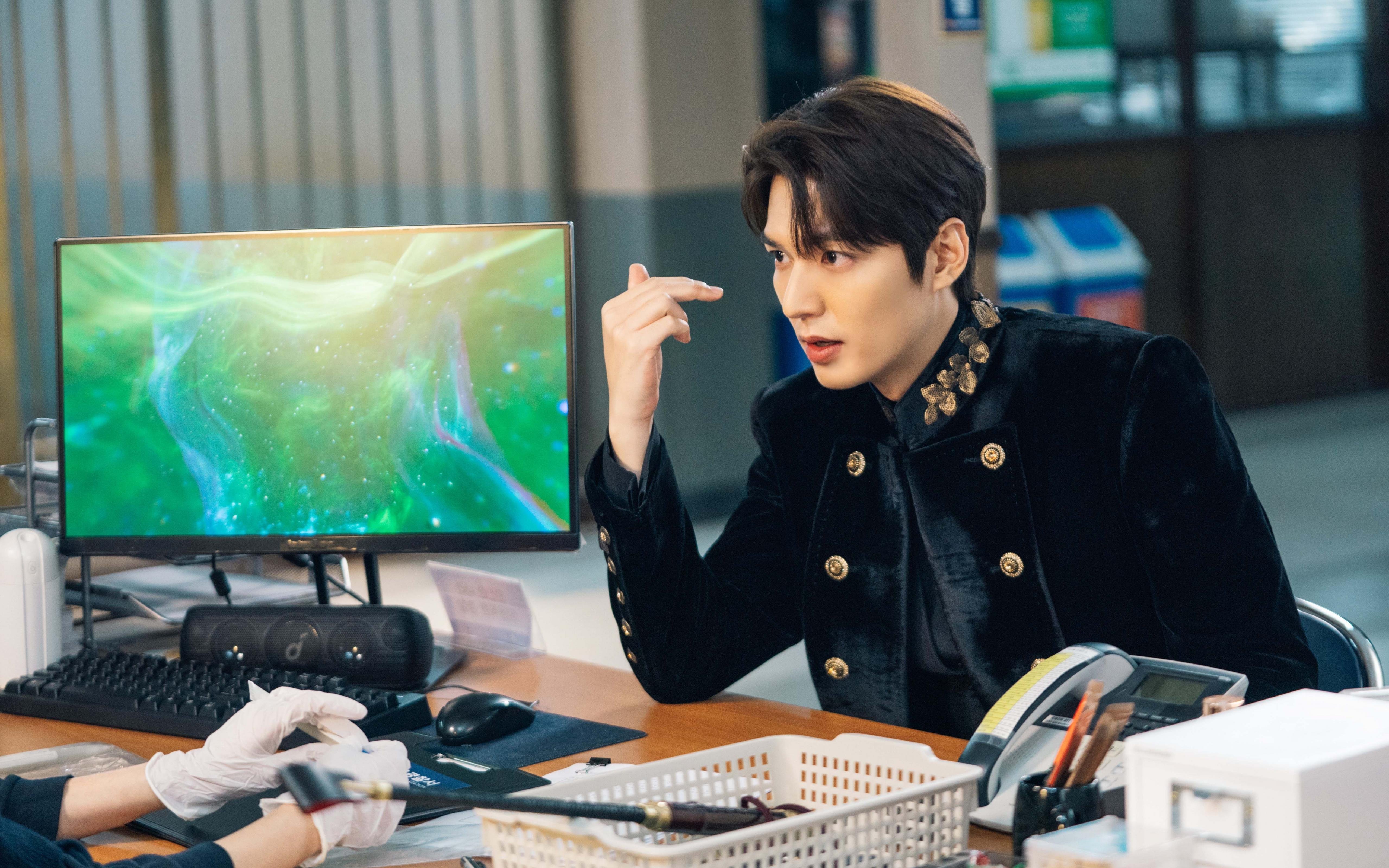 职业联赛建立球员形象档案助力媒体宣传与包装,球员模板