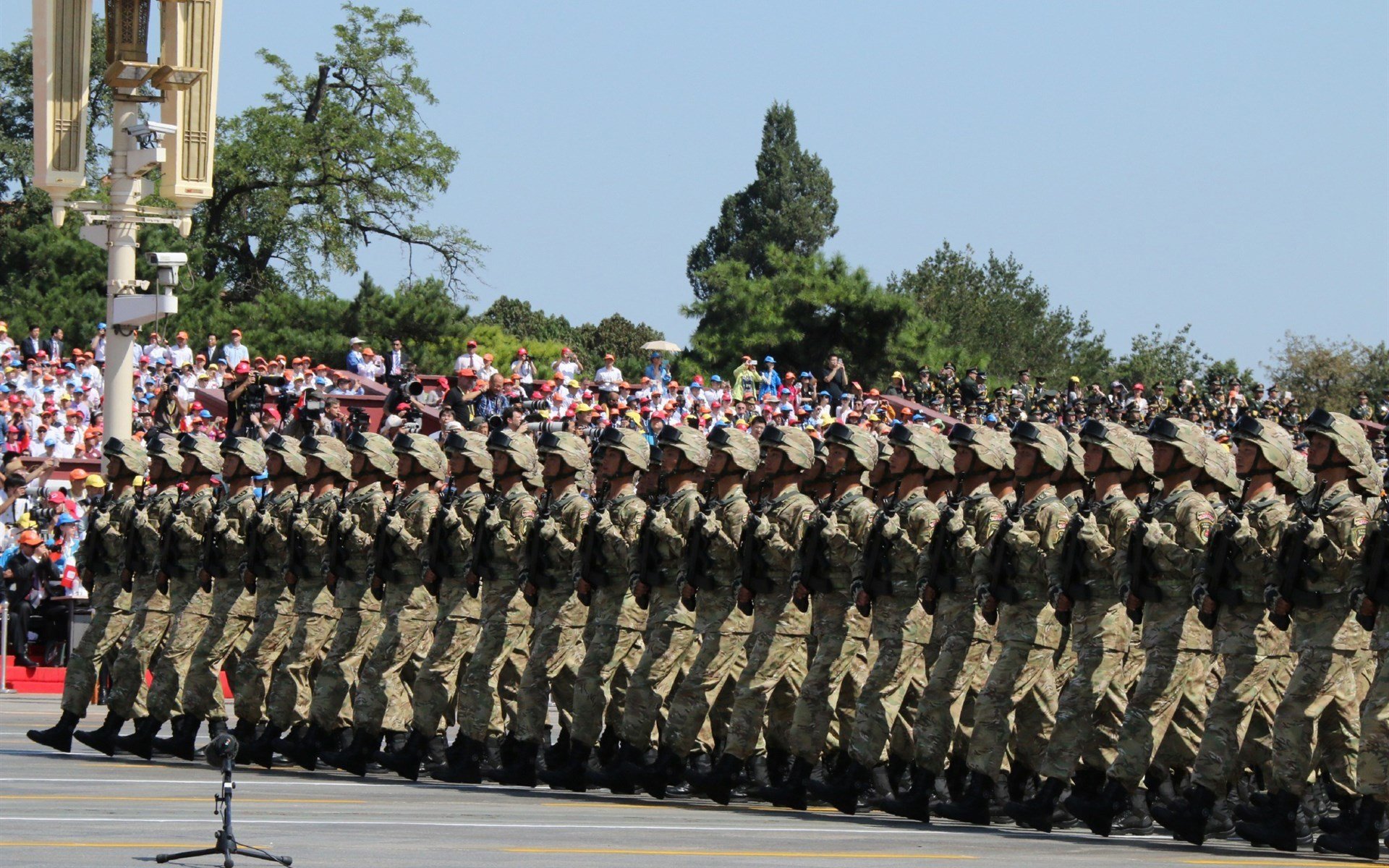 九游娱乐-鹈鹕前锋积极参与队内会议提升责任感，鹈鹕队前身叫啥名