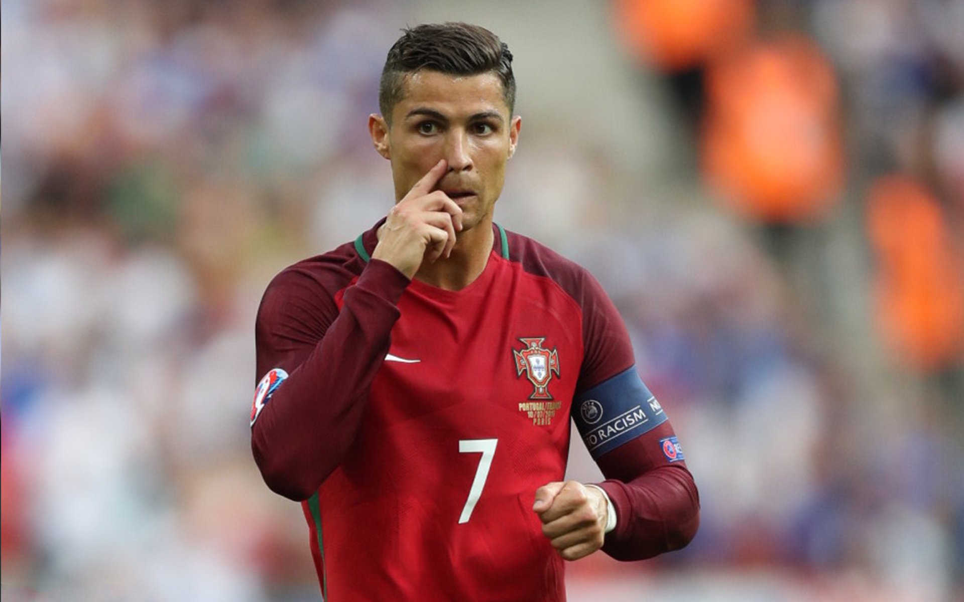 法甲赛季中球员体能衰减及其恢复干预效果研究，法甲球员晕倒